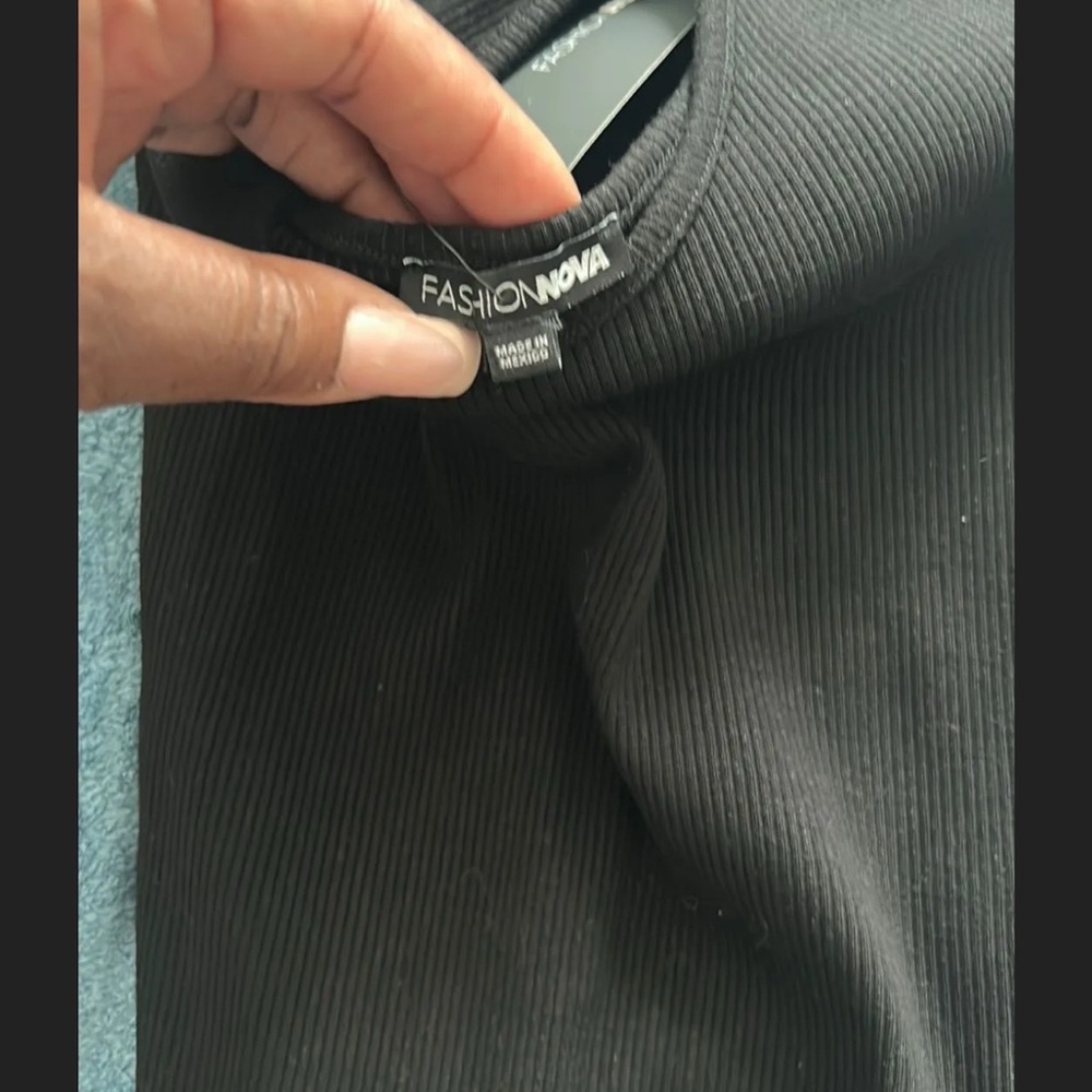 Fashion Nova Fitted long sleeve shorts Romper - Picture 3 of 4